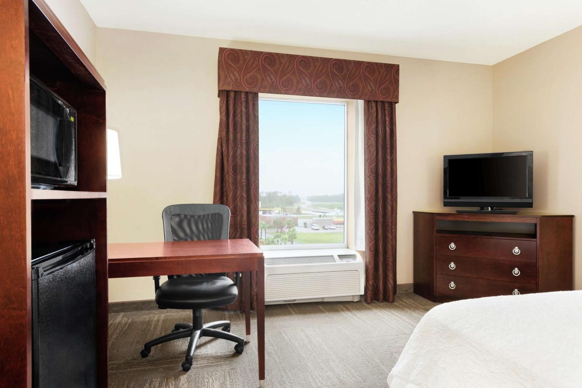 Hotel Hampton &